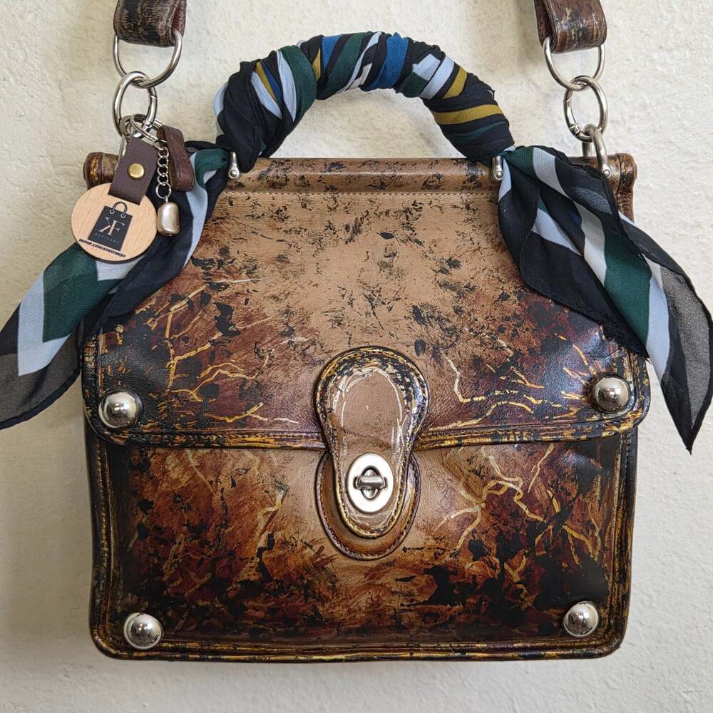 Custom Vintage Coach Willis Bag Brown with Custom Dye, Paint, Strap, Hardware - Picture 4 of 8
